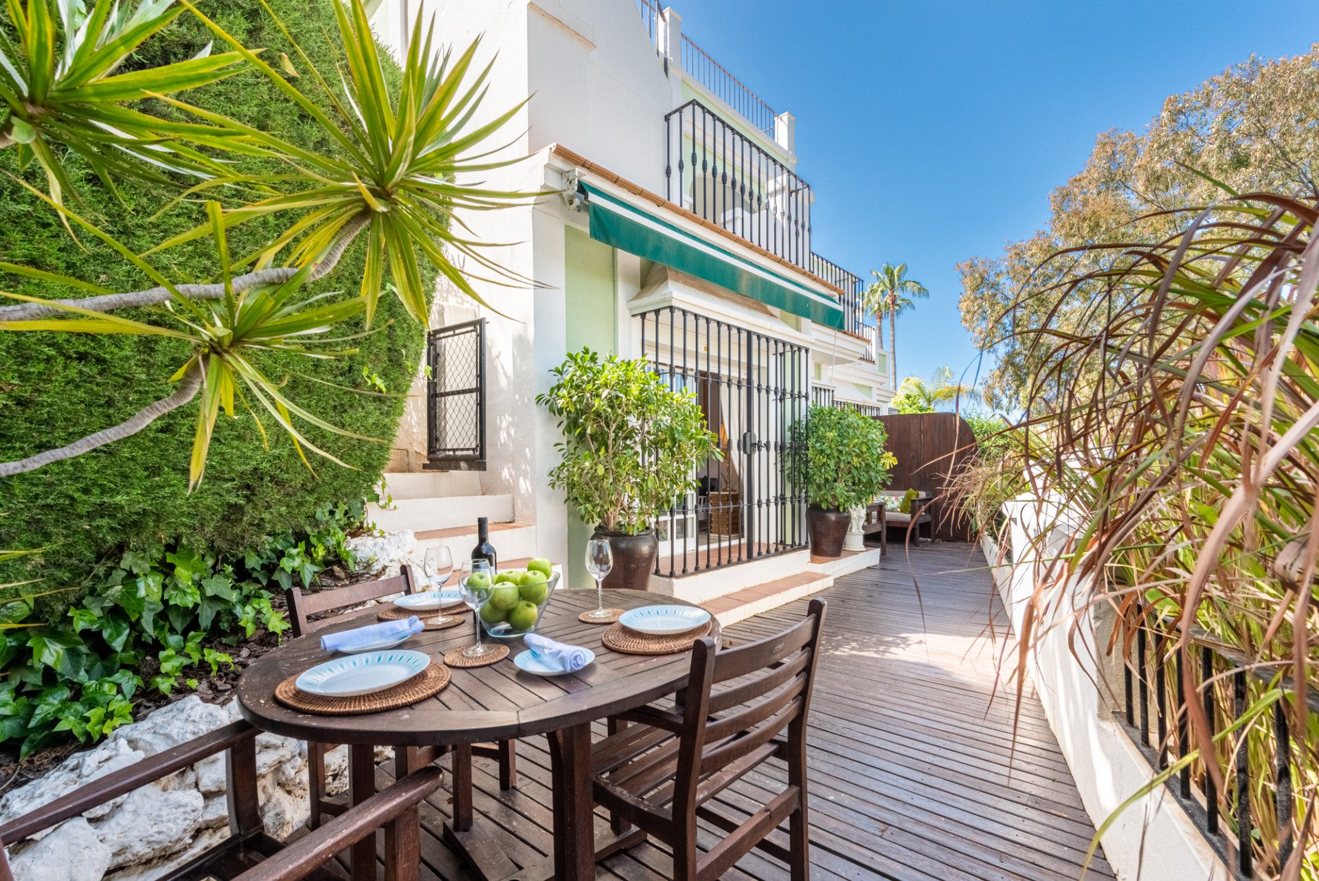 Villa in Nueva Andalucia · Nueva Andalucía