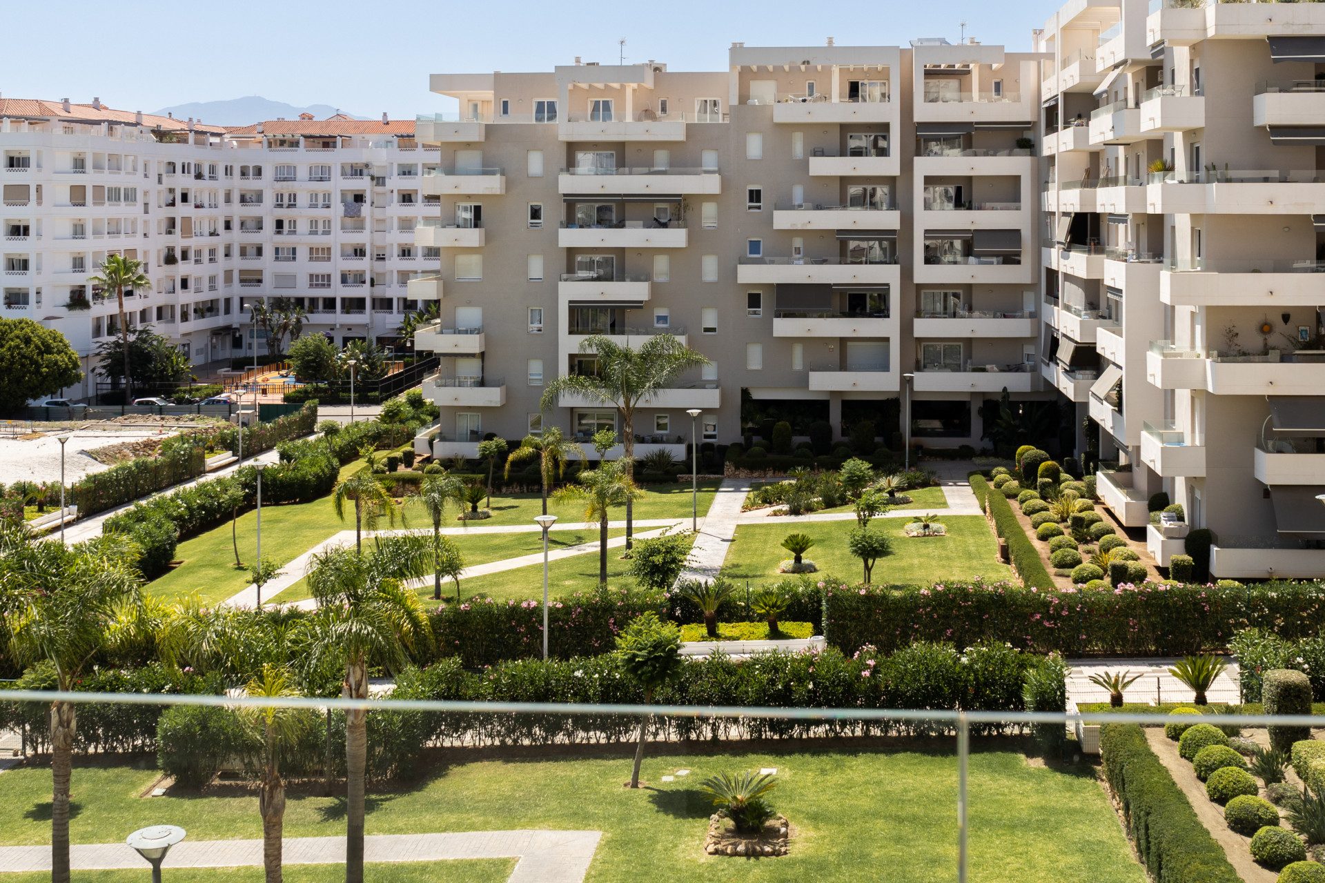 Apartment in Nueva Andalucia · Nueva Andalucía