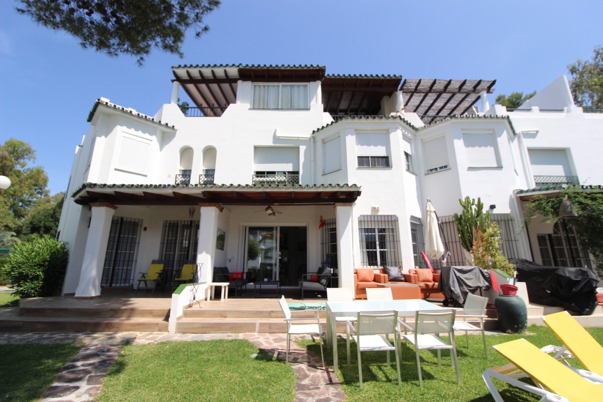 Villa in Nueva Andalucia · Nueva Andalucía