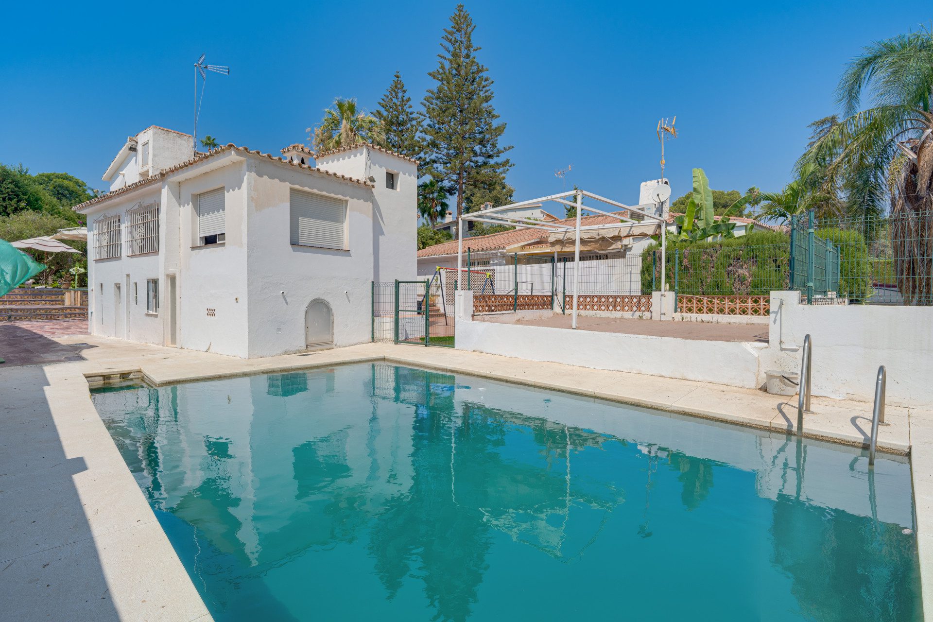 Villa in Nueva Andalucia · Nueva Andalucía