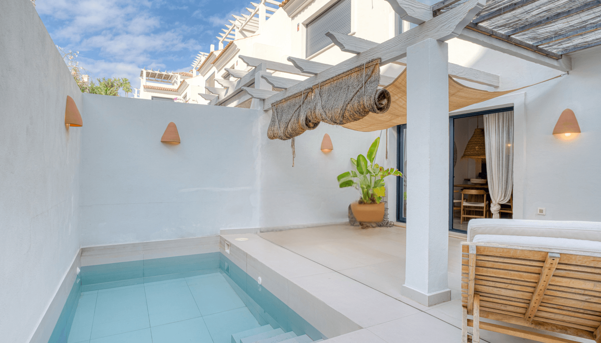 Villa in Estepona East · Estepona