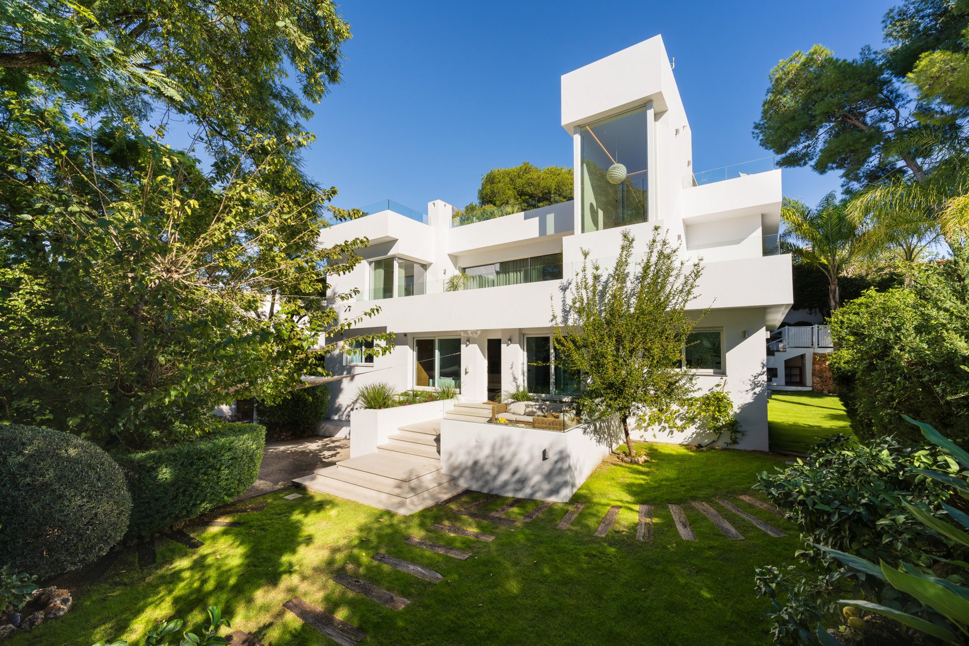 Villa in Nueva Andalucia · Nueva Andalucía