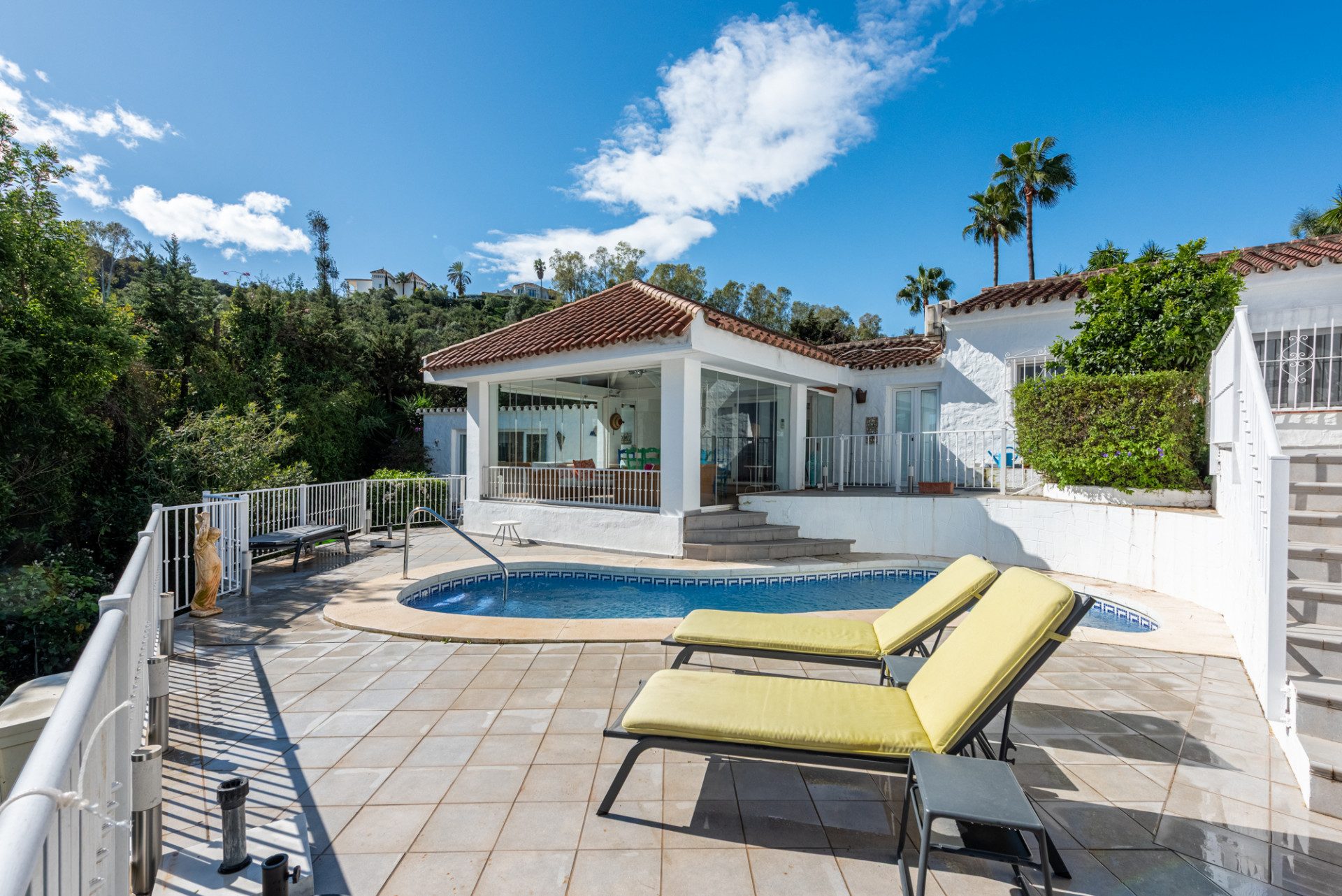 Villa in Puerto del Almendro · Benahavís