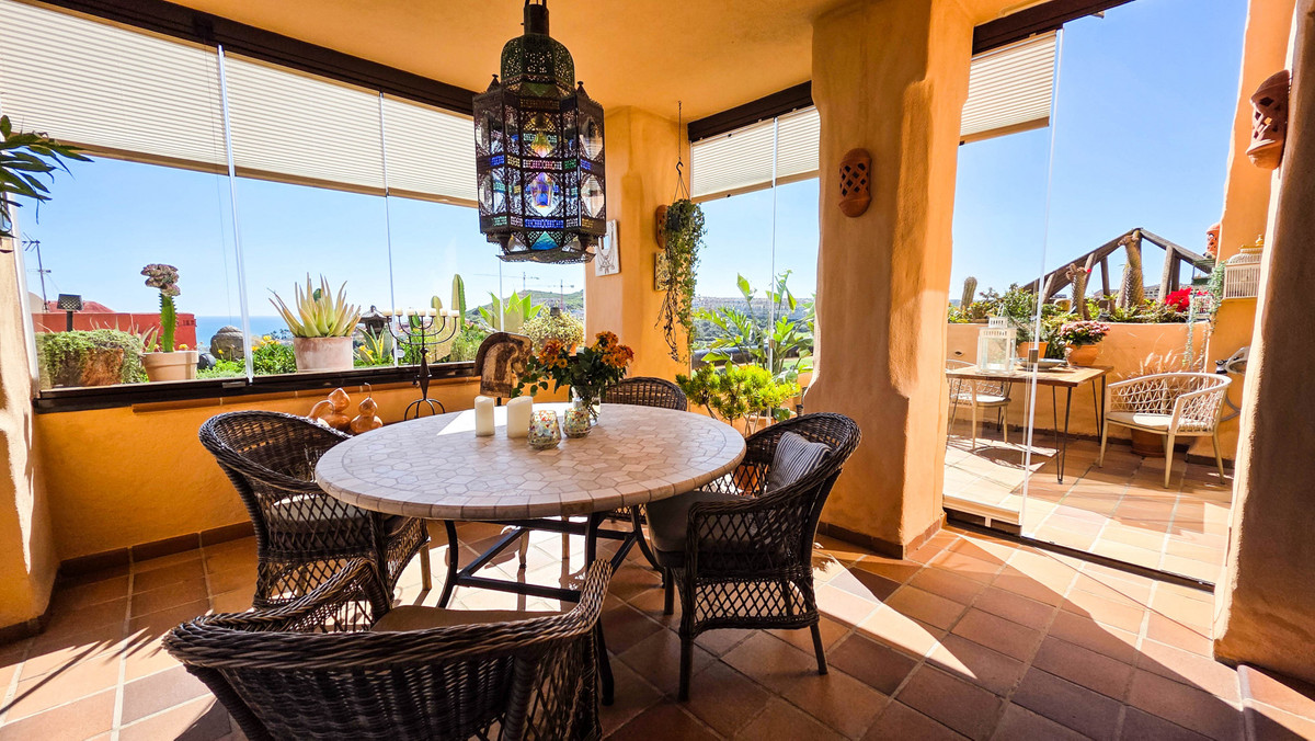 penthouse · Manilva