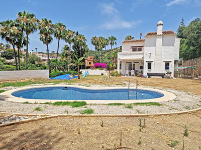 villa · Mijas