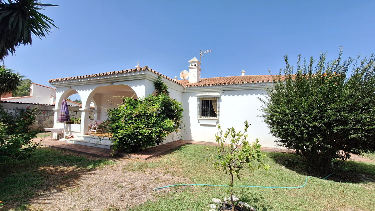 villa · Estepona