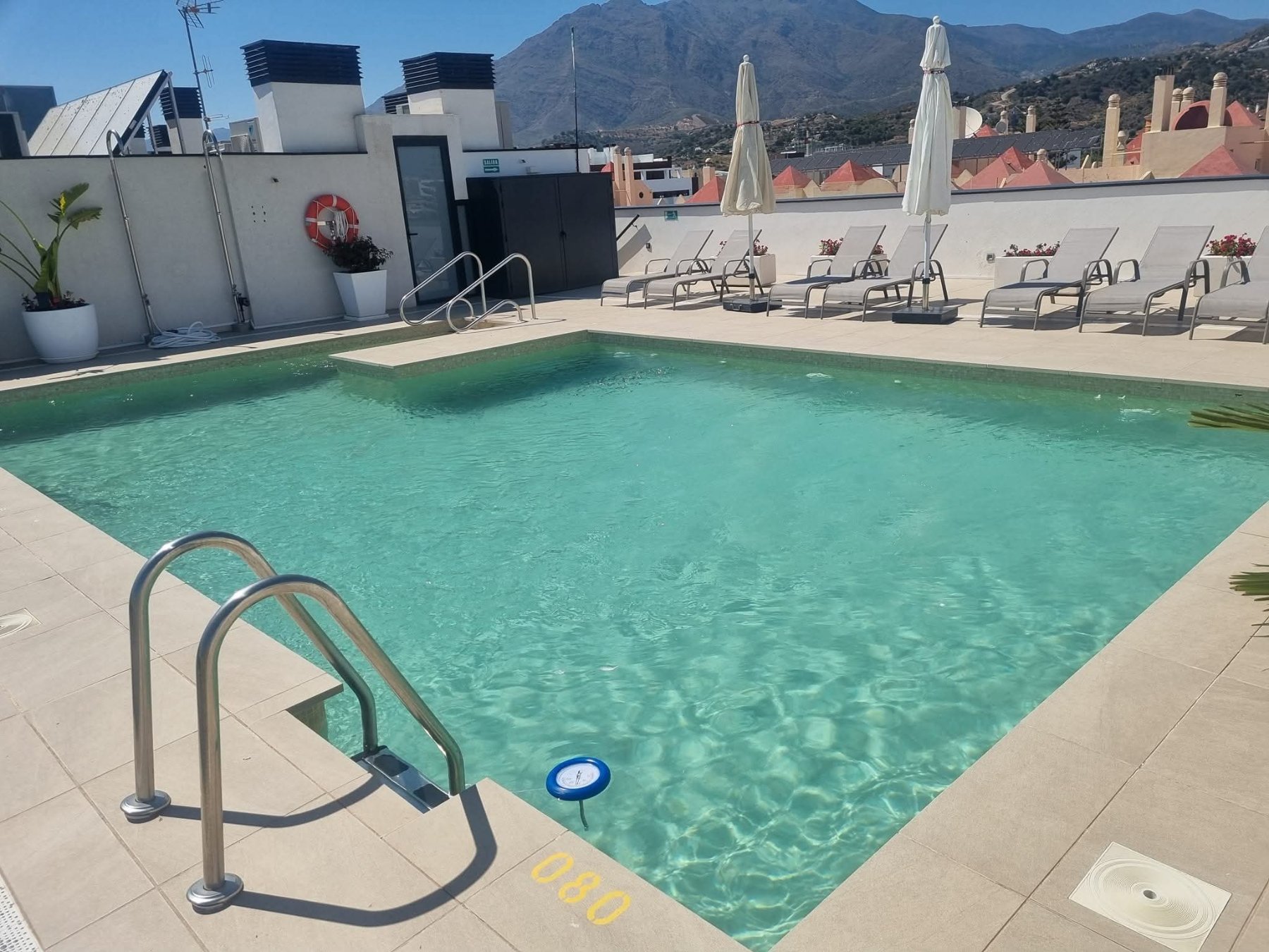 Penthouse Central Parque Estepona — frame 22