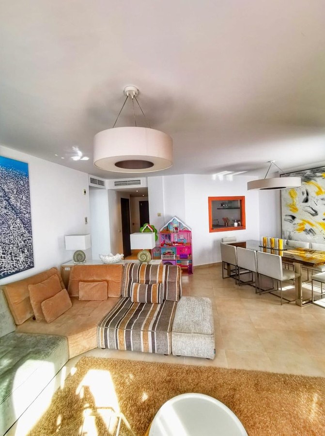 4-bedroom penthouse in Altos de los Monteros — frame 28
