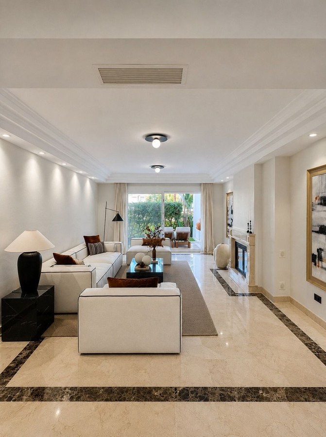 3-bedroom apartment in Sierra Blanca — frame 8