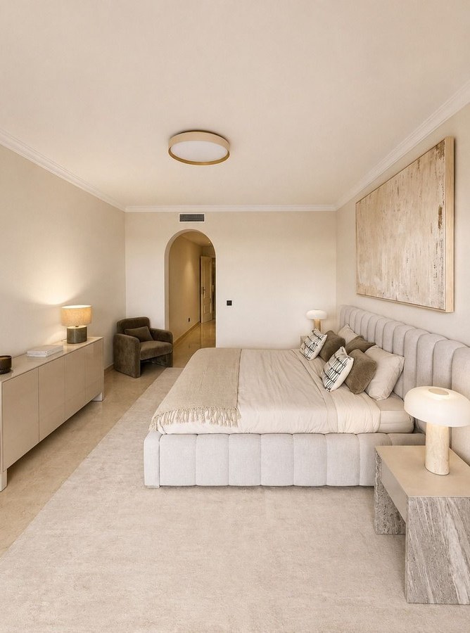 3-bedroom apartment in Sierra Blanca — frame 18